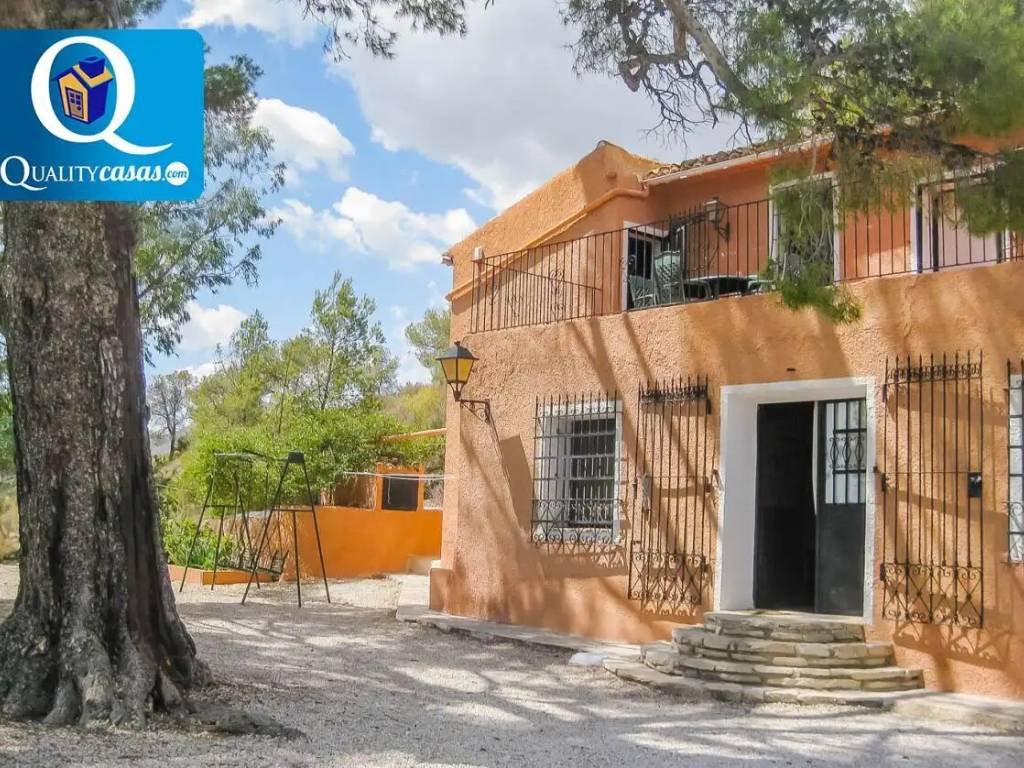 Casa de 420 m² en Aigües