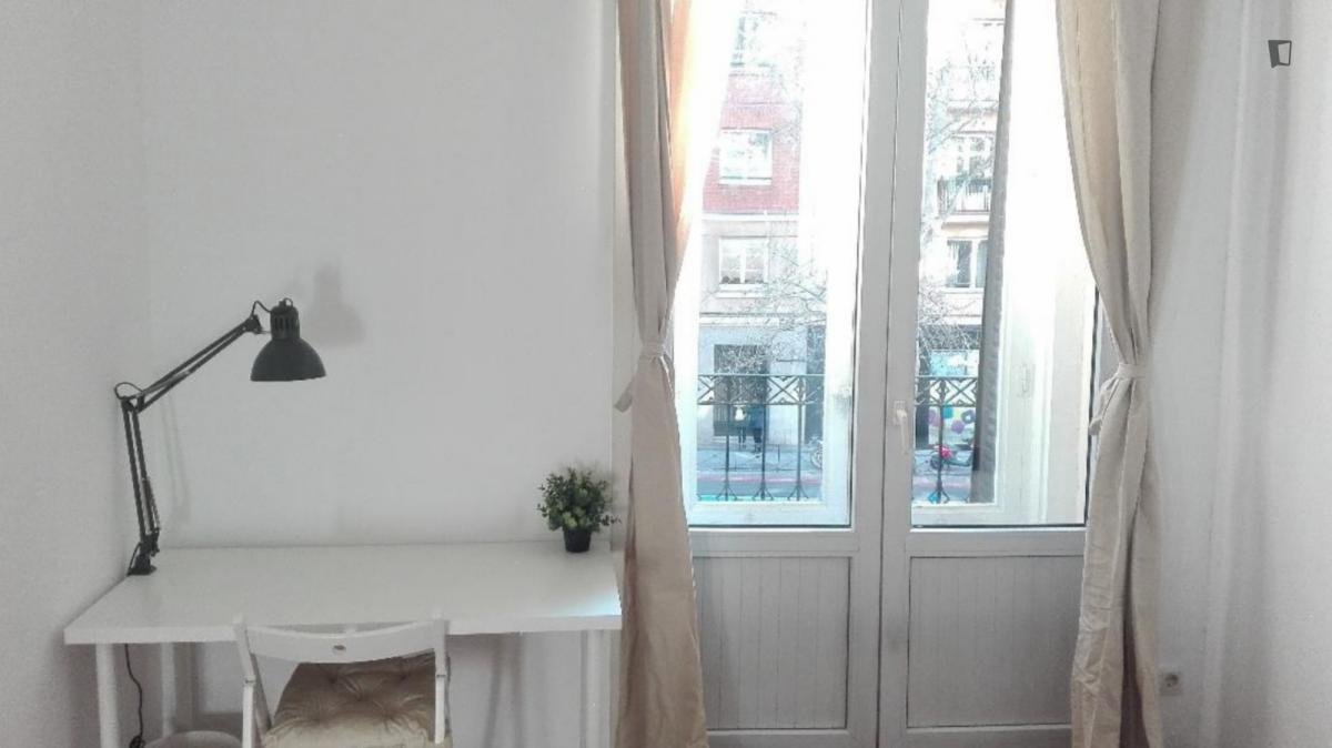 Кімната в оренду, Madrid