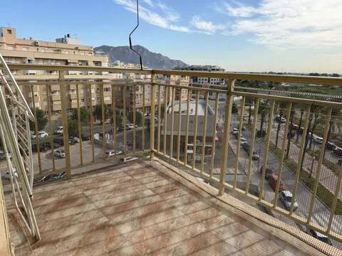 Piso de 100 m² en Orihuela