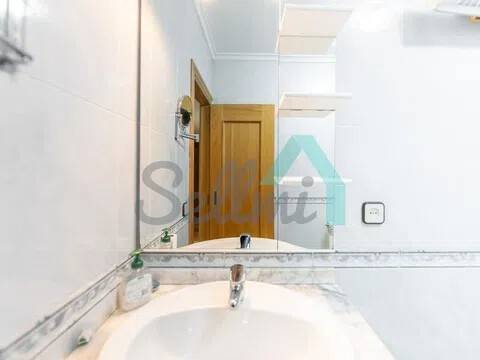 Piso de 80 m² en Oviedo