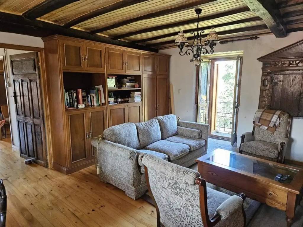 Casa de 200 m² en Baños de Molgas