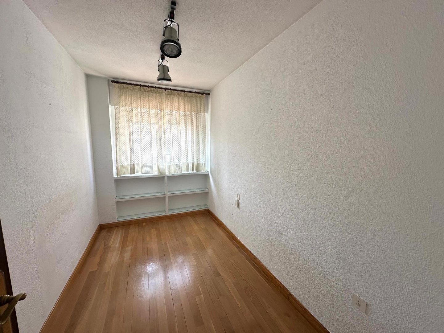 Piso de 200 m² en Granada