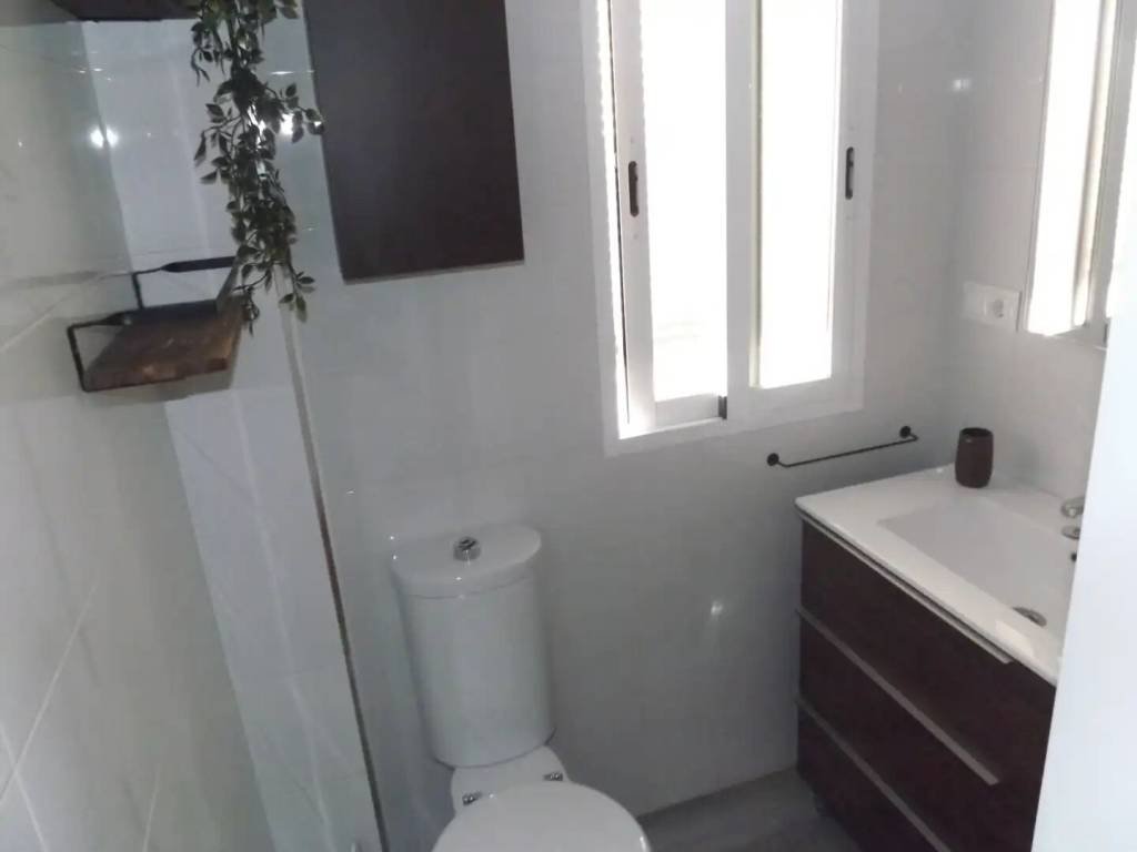Piso de 80 m² en Granada
