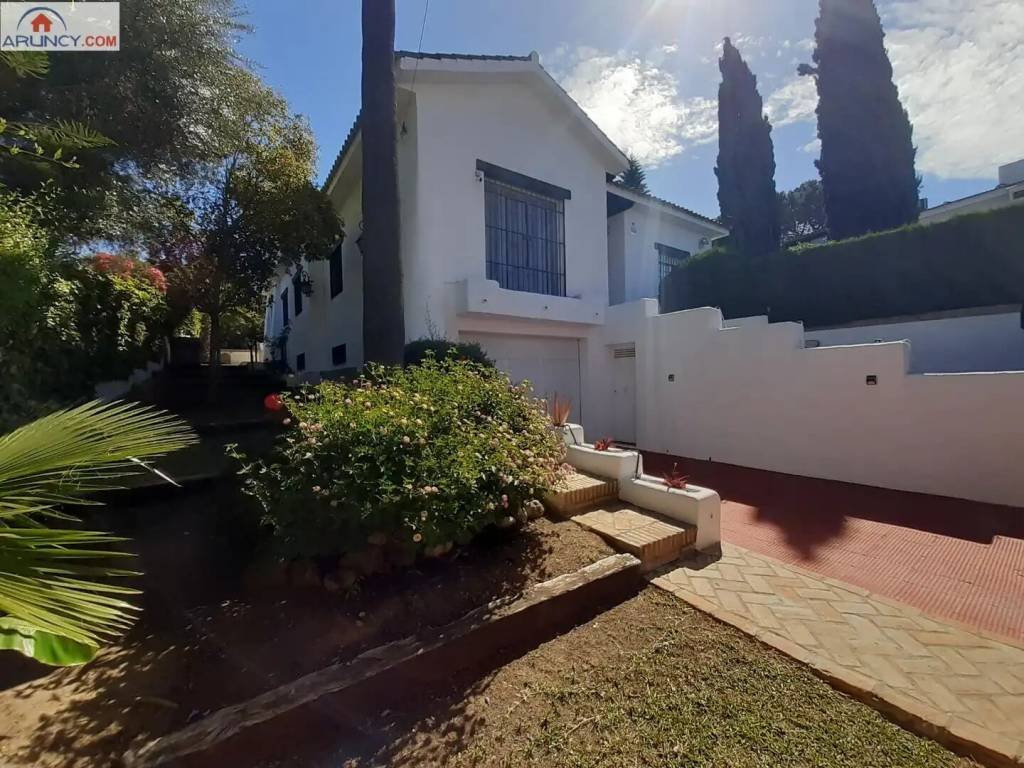 Piso de 418 m² en Dos Hermanas