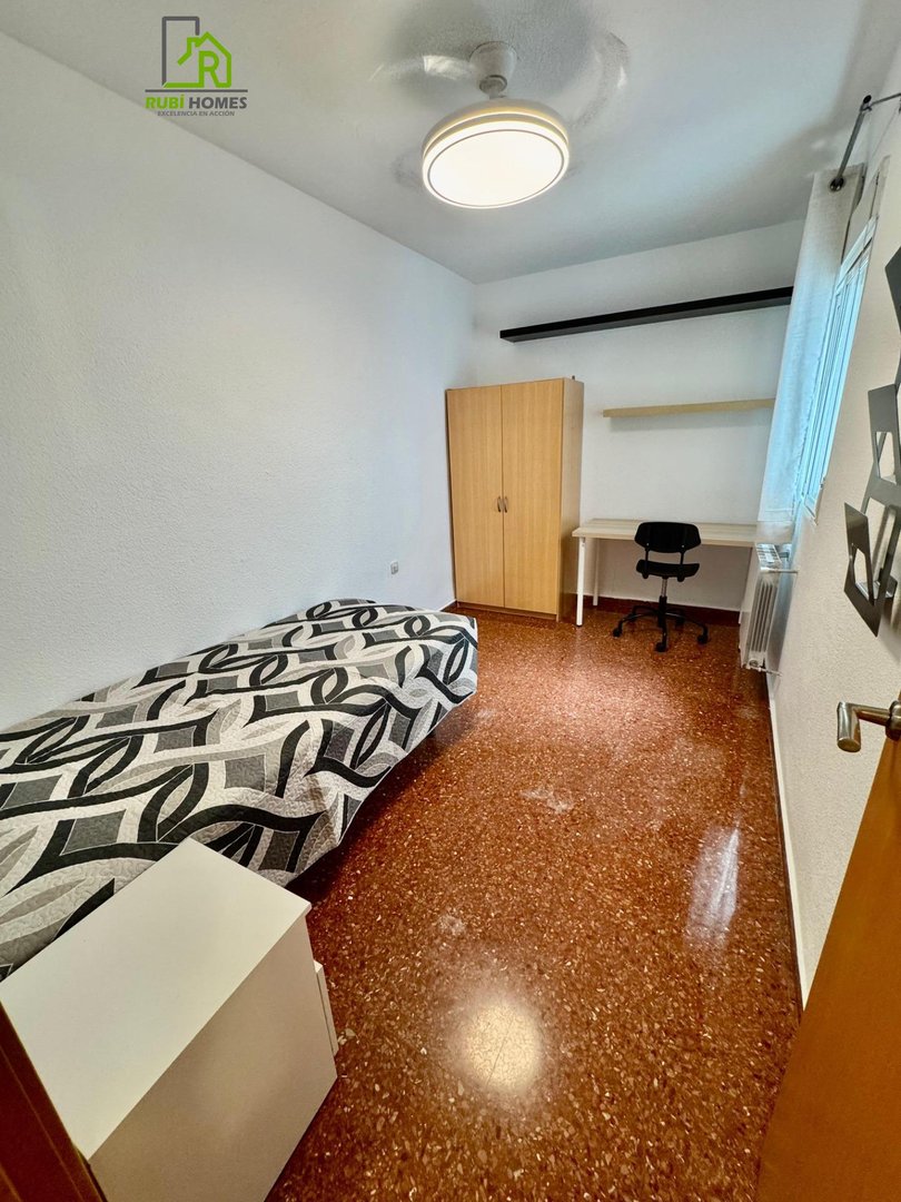Piso de 100 m² en Granada
