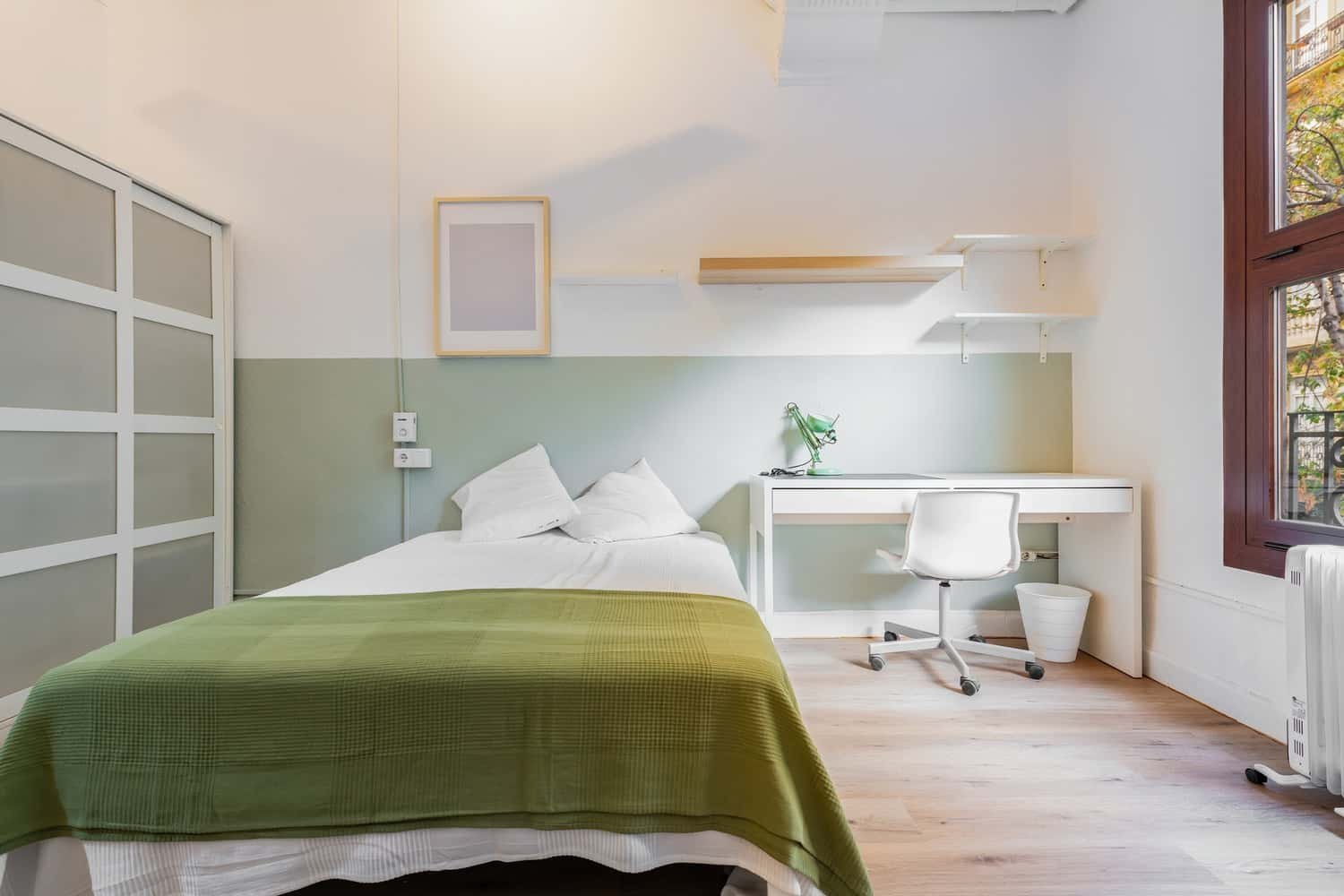 Chambre à louer, Valence