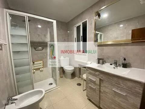 Appartamento 103 m² a Oviedo