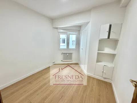 Piso de 87 m² en Oviedo