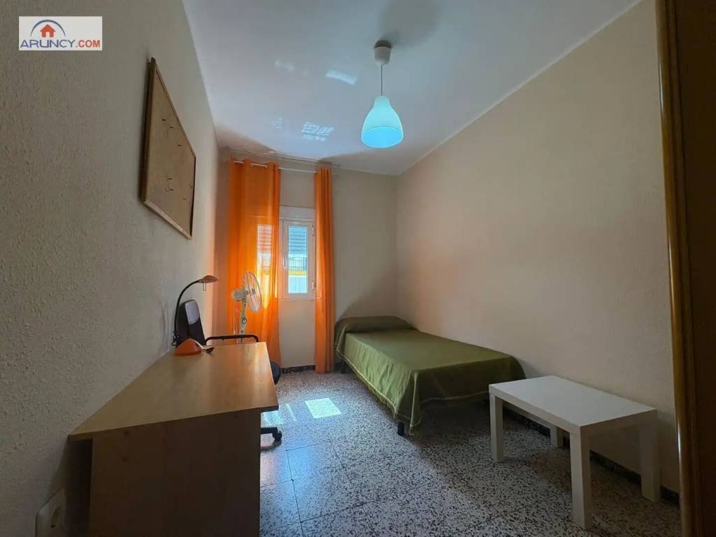 Piso de 80 m² en Sevilla