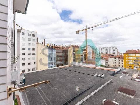 Piso de 56 m² en Oviedo