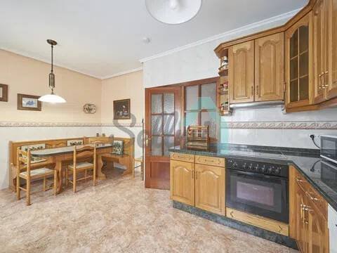 Piso de 146 m² en Oviedo