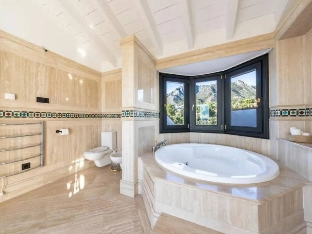 Wohnung 423 m² in Marbella