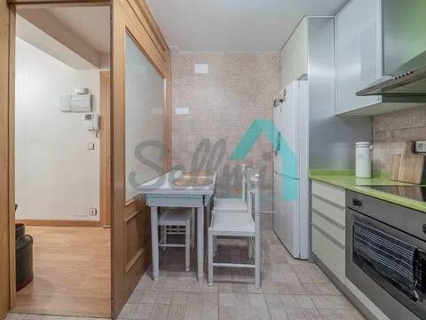 Pis de 84 m² a Oviedo