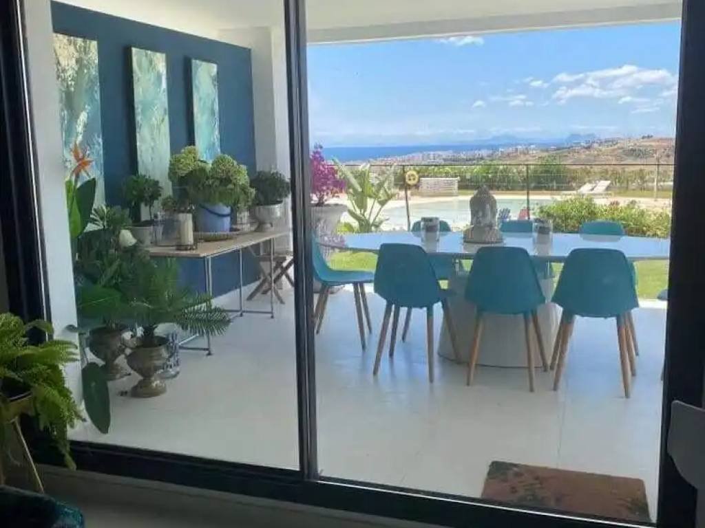 Piso de 150 m² en Estepona