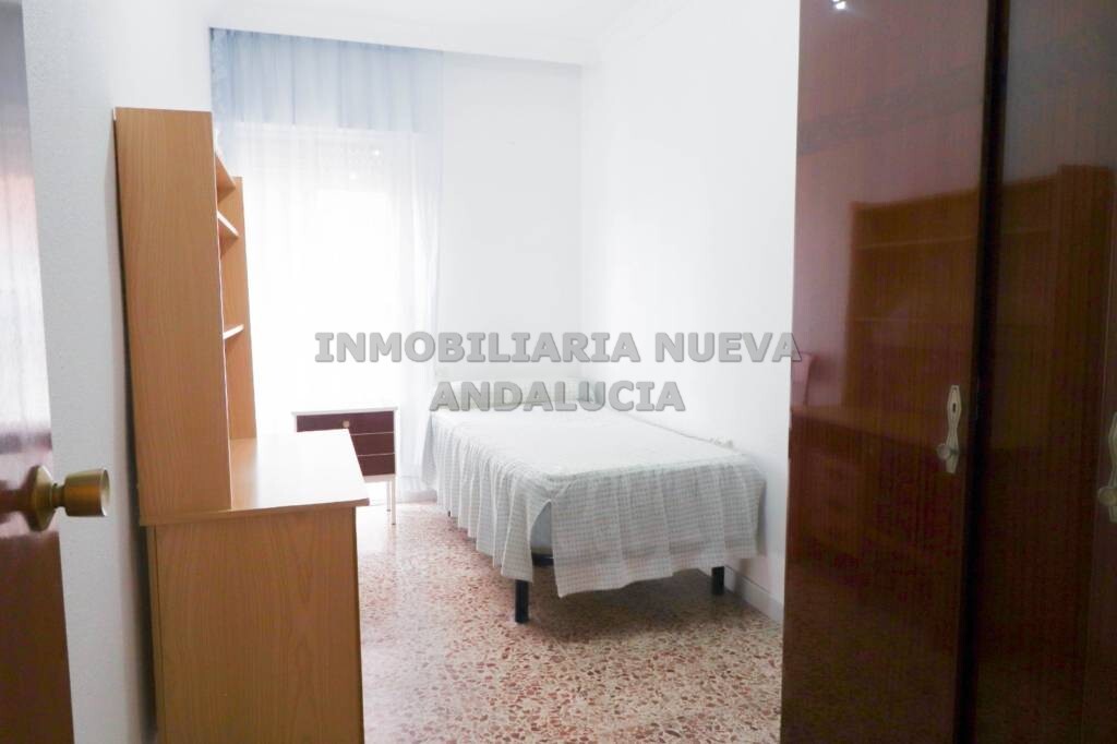 Piso de 87 m² en Almería
