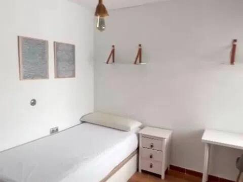 Quarto para alugar, Almería