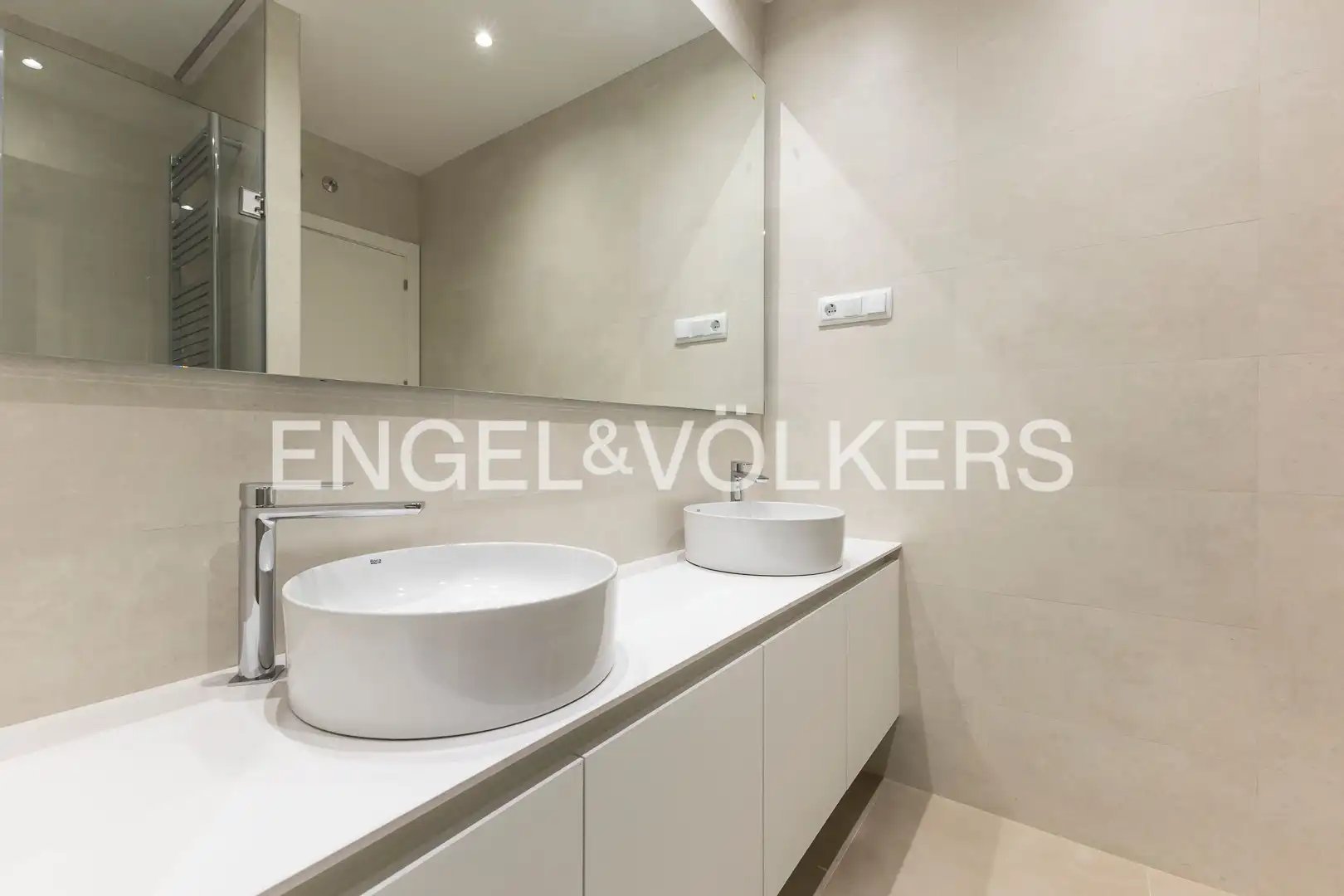 Wohnung 104 m² in Madrid