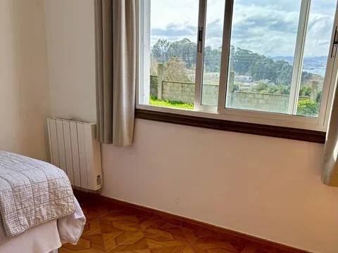 Casa de 85 m² en Oleiros