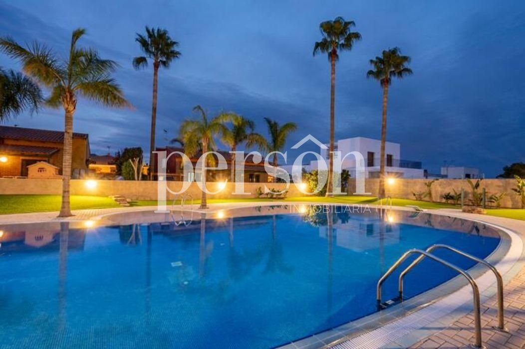 Casa de 120 m² en Riba-roja de Túria