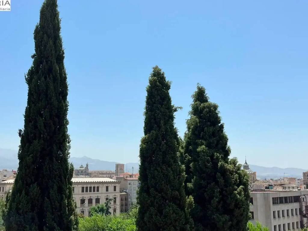 Piso de 175 m² en Granada