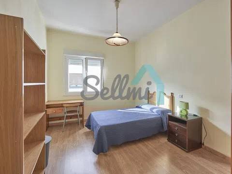 Habitación 80 m², Oviedo