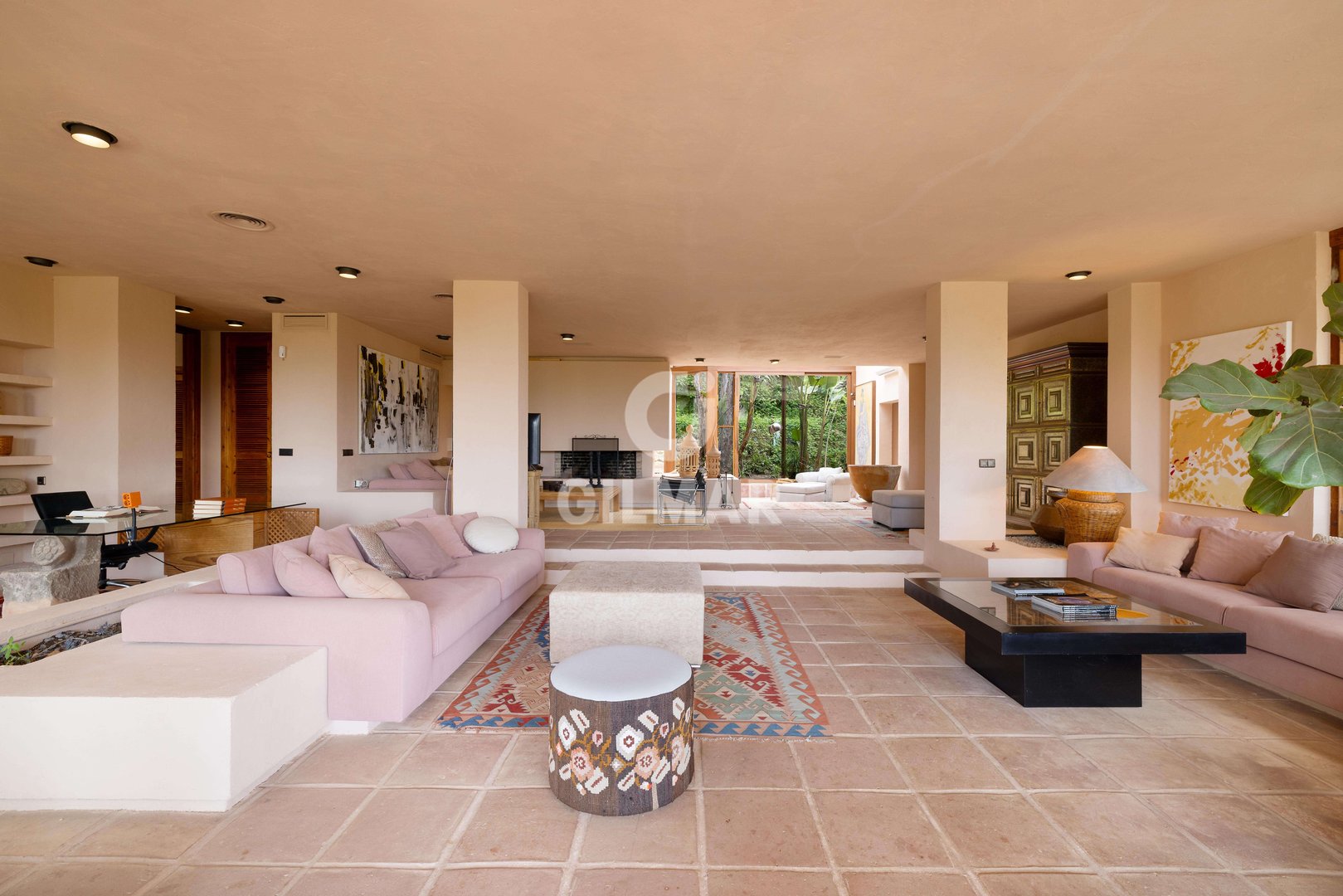 Casa de 400 m² en Luque