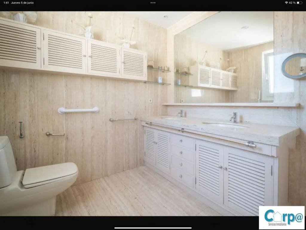 Piso de 189 m² en Pamplona