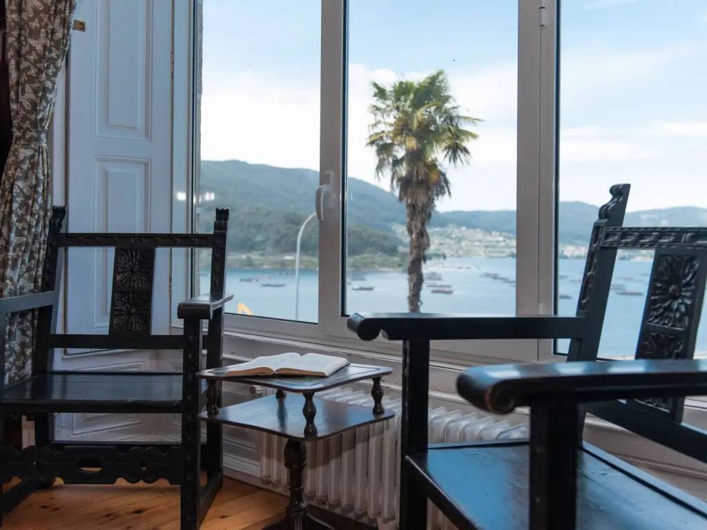 Casa de 400 m² en Redondela