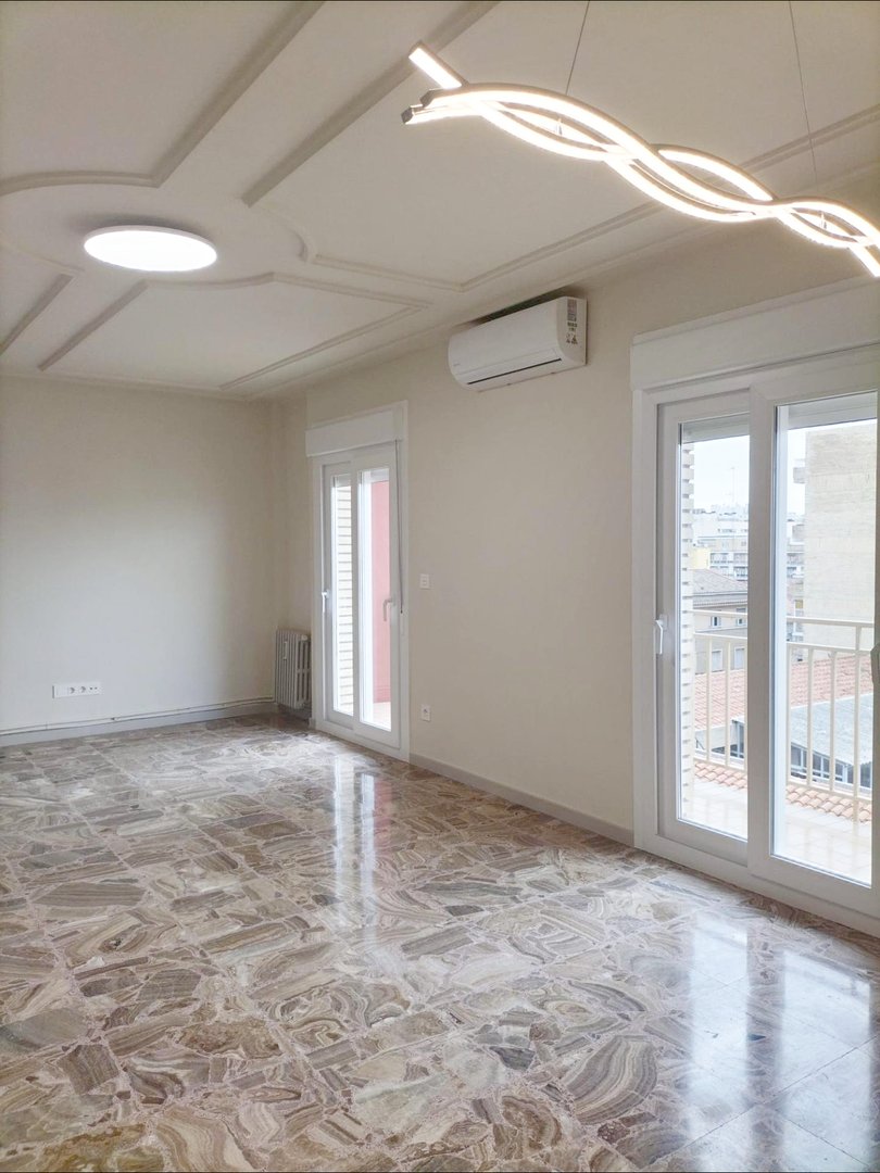 Piso de 127 m² en Zaragoza