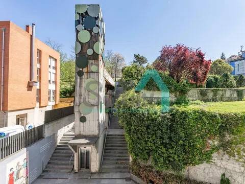 Piso de 146 m² en Oviedo