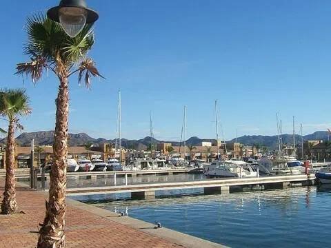 Piso de 80 m² en Mazarrón