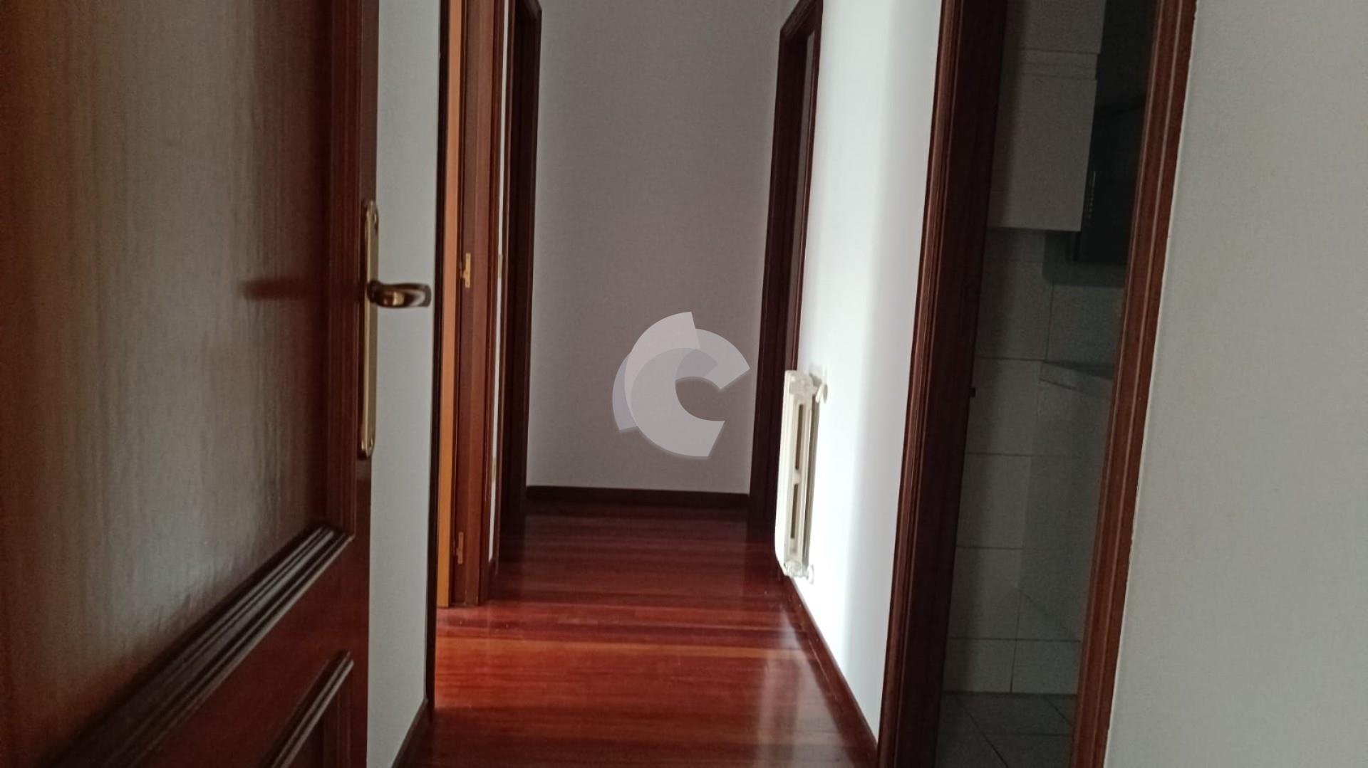 Piso de 150 m² en Ourense