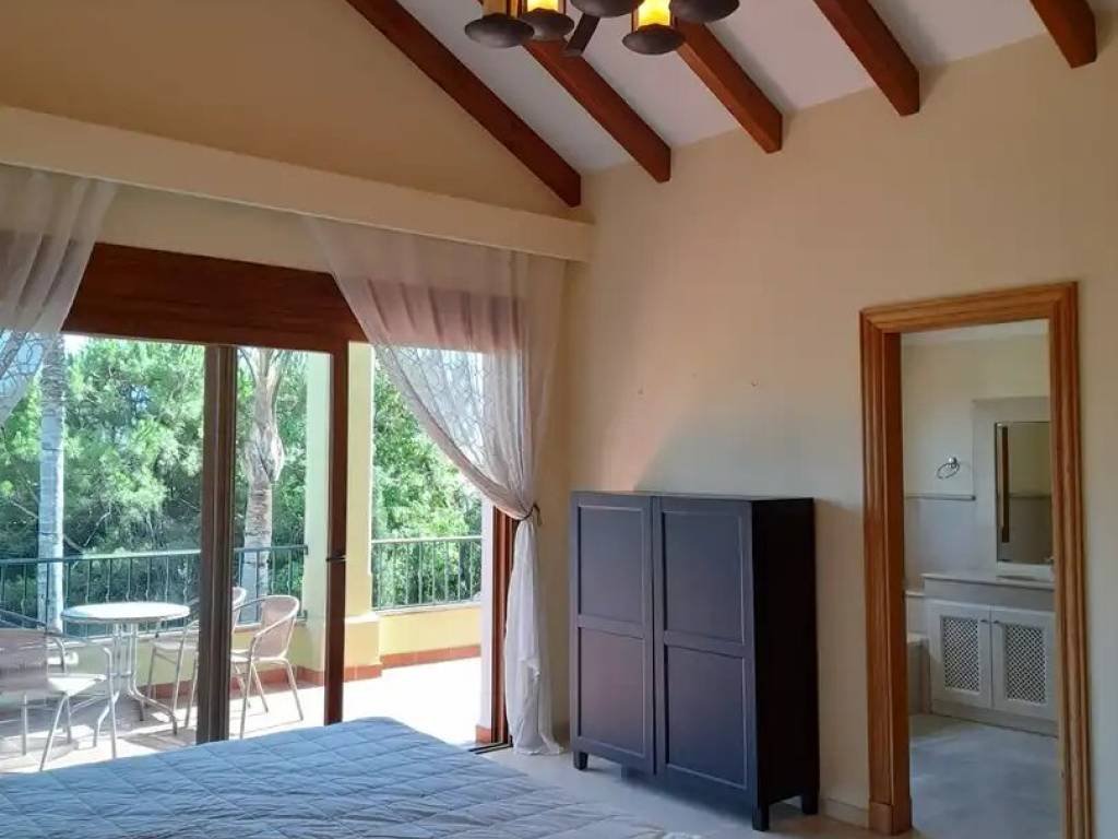 Casa de 752 m² en Estepona
