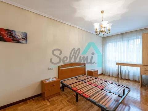 Piso de 55 m² en Oviedo