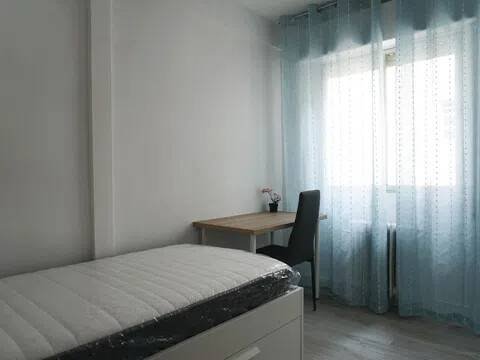 Habitación 110 m², Ávila