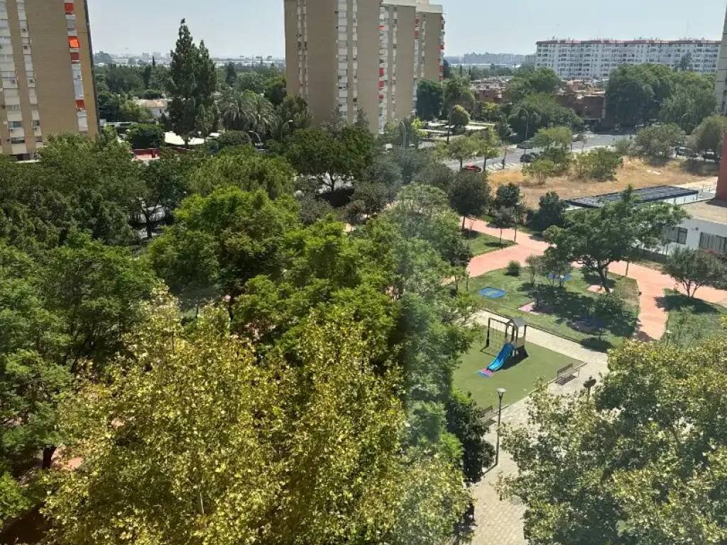 Piso de 140 m² en Sevilla