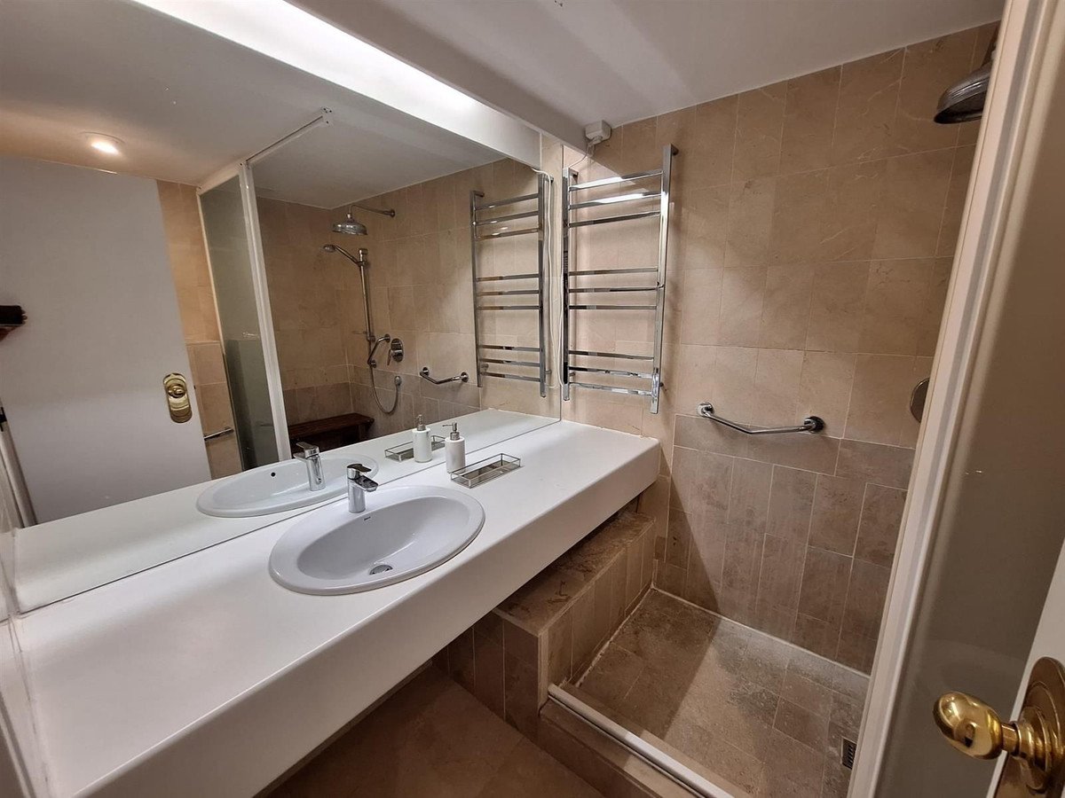 Flat 226 m² in Marbella
