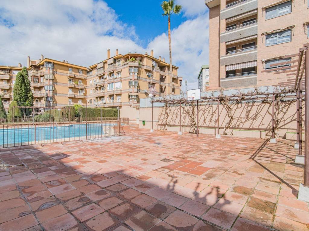 Piso de 111 m² en Granada