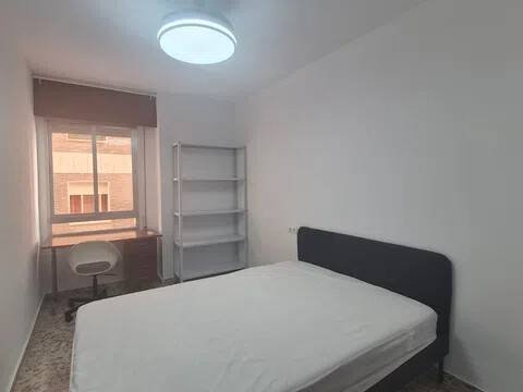 Piso de 130 m² en Almería
