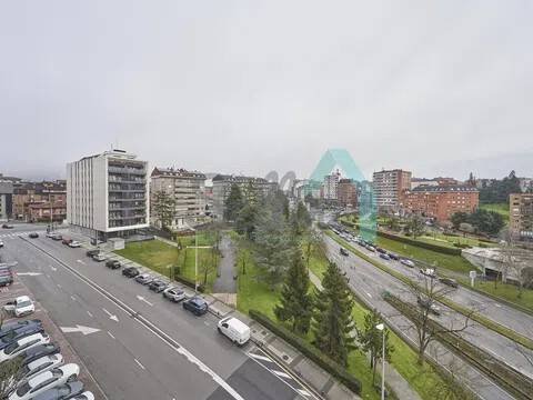 Pis de 113 m² a Oviedo