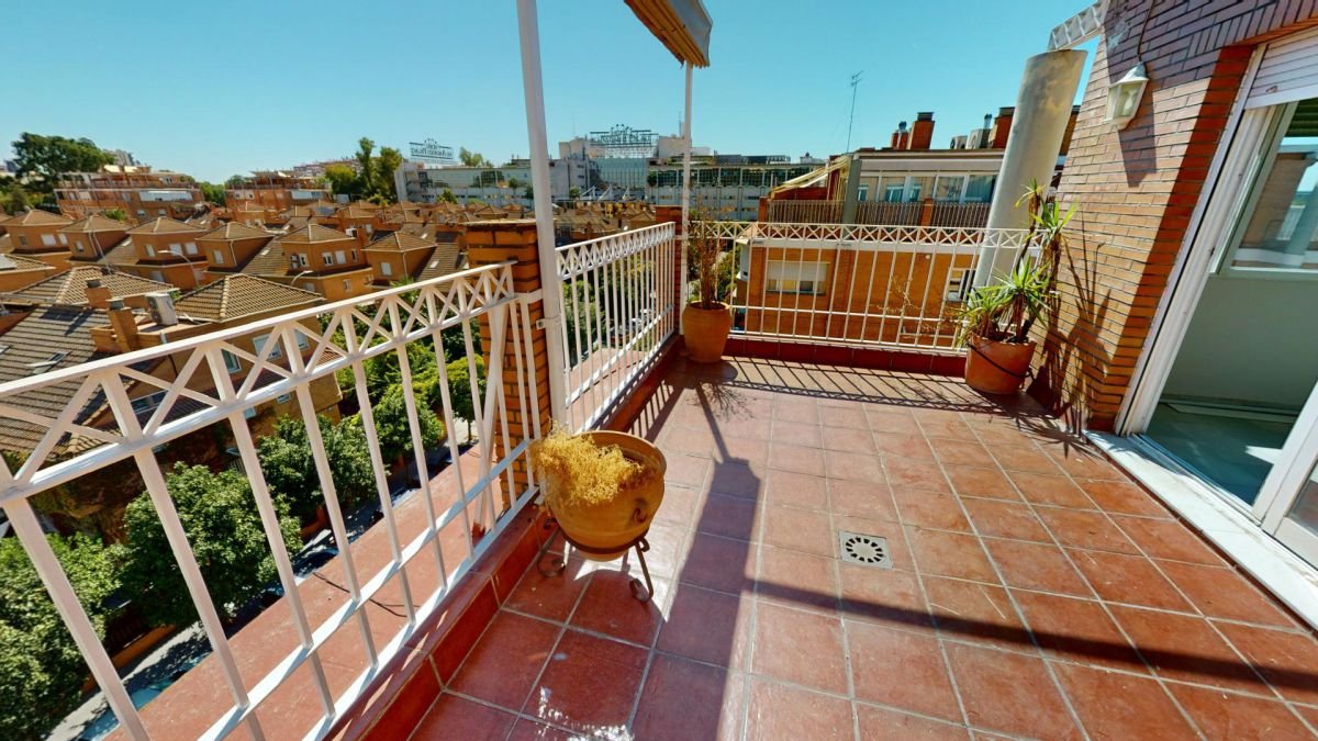 Piso de 158 m² en Sevilla