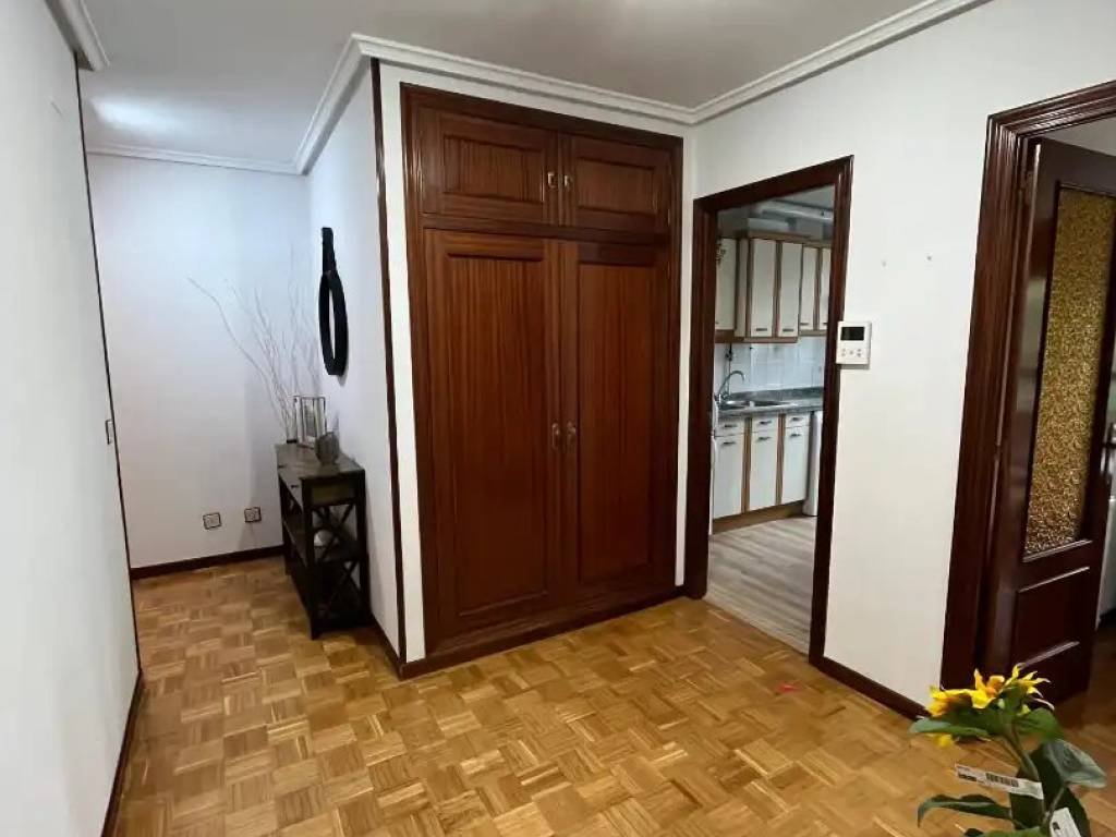 Piso de 70 m² en Oviedo