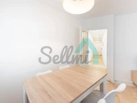 Piso de 93 m² en Oviedo