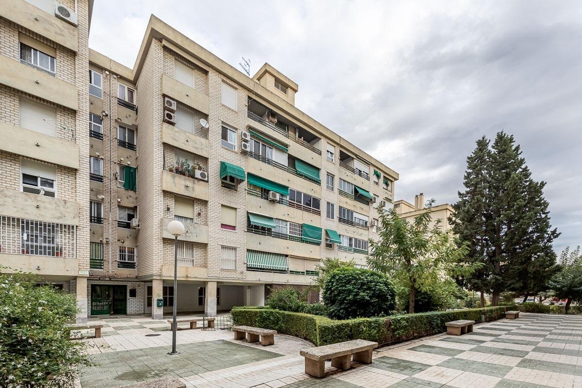 Wohnung 95 m² in Granada