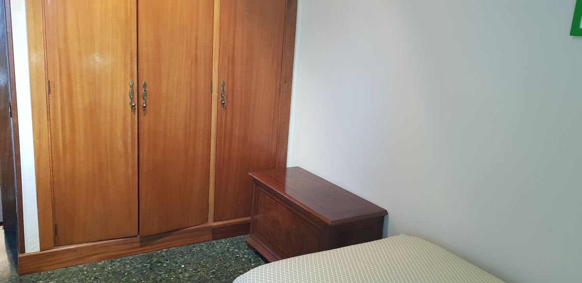 Piso de 93 m² en Oviedo