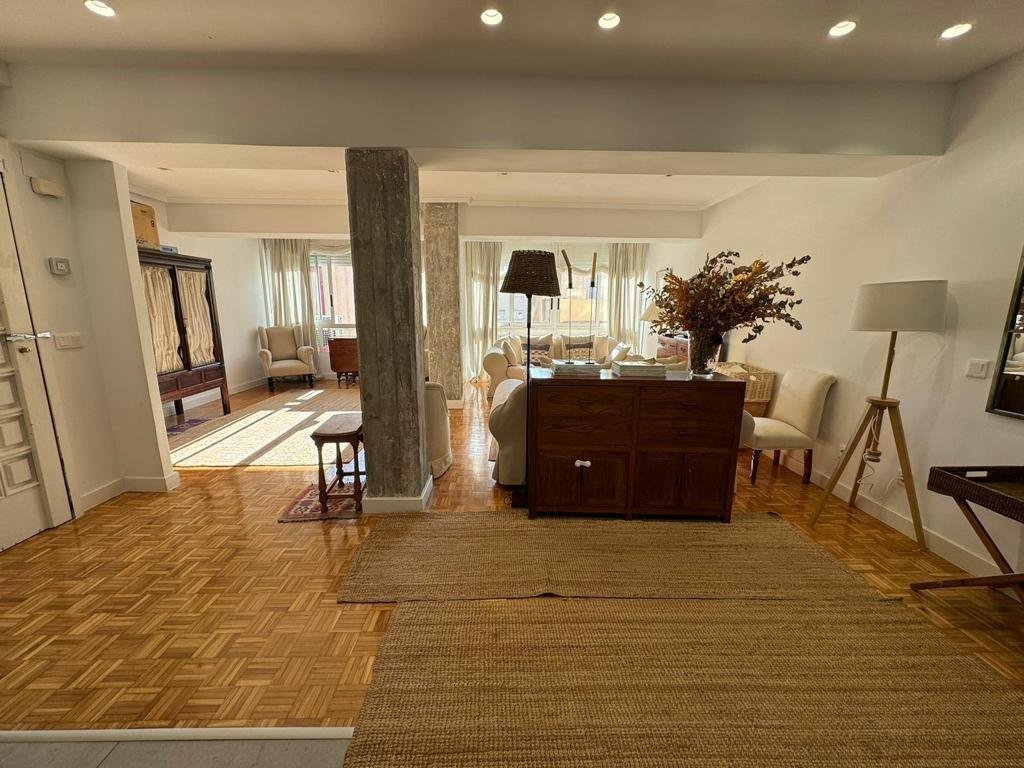 Wohnung 128 m² in Alicante