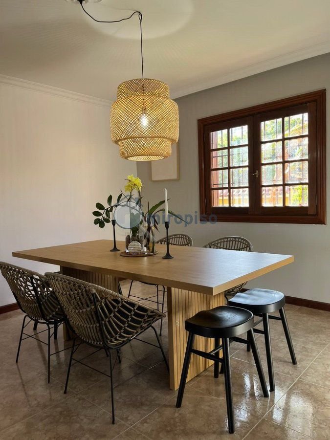 Casa de 633 m² en El Rosario