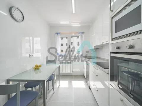 Piso de 84 m² en Oviedo