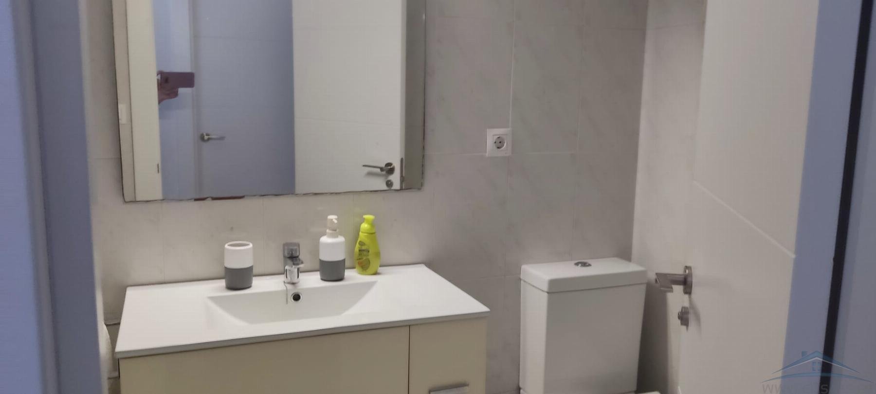 Piso de 90 m² en Almería