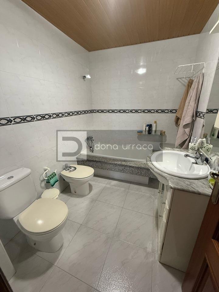 Piso de 90 m² en Tui